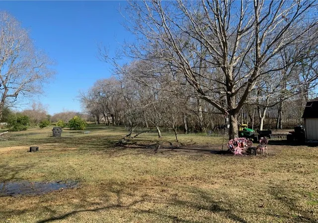 Photo 3 of Sale Pending at 15202 Old Richmond Rd, Sugar Land, TX 77498 | MLS# 53423633 | Listing updated on 2022-06-27
