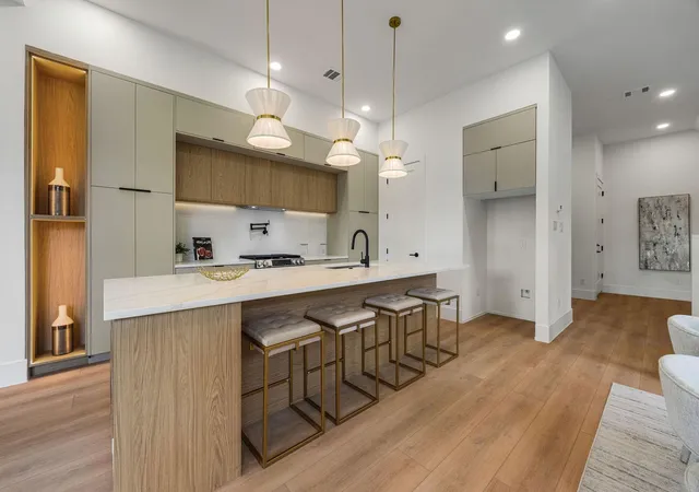 2nd image of 3319 Rogers St, Houston, TX 77022 | MLS# 93063663
