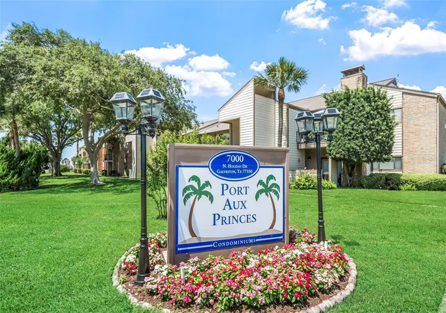 Photo 3 of Condo for sale at 7033 N Holiday Dr, Galveston, TX 77550 | MLS# 37231445 | Listing updated on 2026-07-25