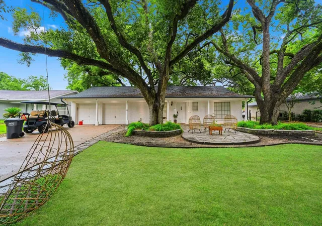 1st image of 15810 Acapulco Dr, Jersey Village, TX 77040 | MLS# 48607095