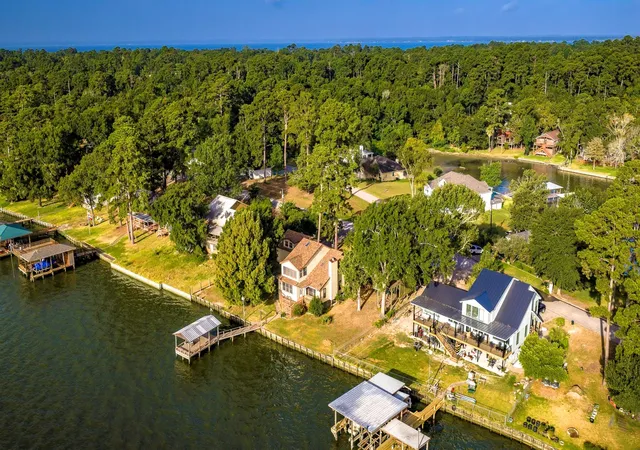 50th image of 554 Harbor Dr, Onalaska, TX 77360 | MLS# 50089552