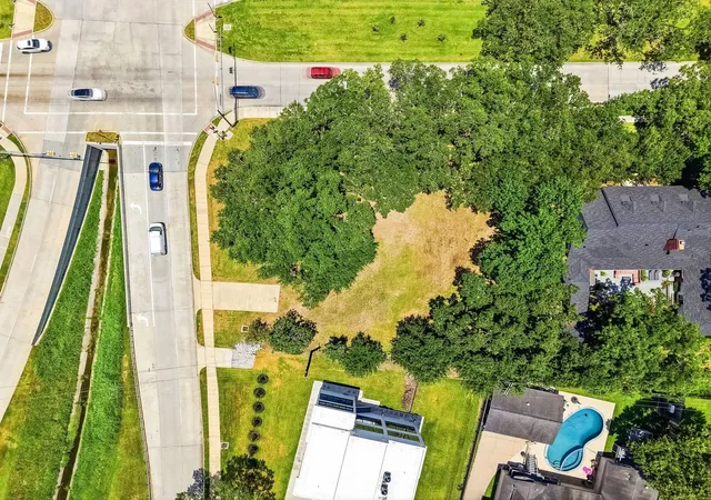 Photo 1 of Land for sale at 5027 S Braeswood Blvd, Houston, TX 77096 | MLS# 22572859 | Listing updated on 2026-07-13
