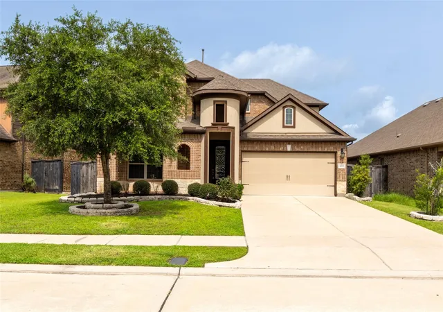 Photo 2 of Single family home for sale at 4311 Berry Bnd Ln, Richmond, TX 77406 | MLS# 73625040 | Listing updated on 2026-07-23