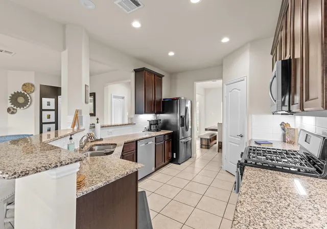 Photo 4 of Single family home for sale at 23310 Bordeaux Dr, Alvin, TX 77511 | MLS# 1068053 | Listing updated on 2026-08-30