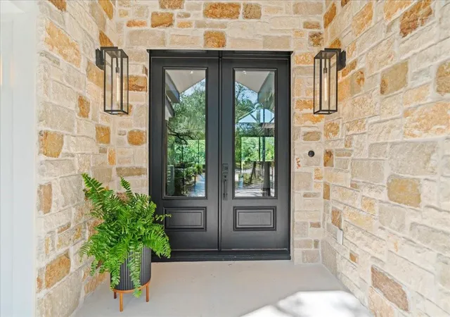 Photo 3 of Single family home for sale at 202 Hub Dr, Wimberley, TX 78676 | MLS# 86420193 | Listing updated on 2026-06-16