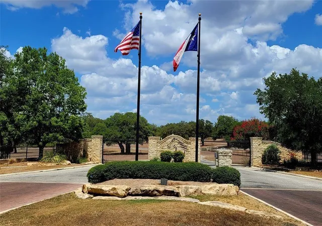 2nd image of 530 Buckskin Trail, Bandera, TX 78003 | MLS# 83172654