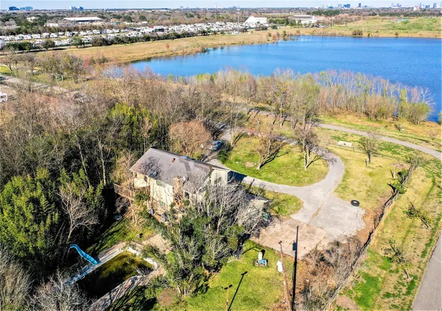 Photo 2 of Single family home for sale at 14355 Schiller Rd, Houston, TX 77082 | MLS# 15827542 | Listing updated on 2026-04-16