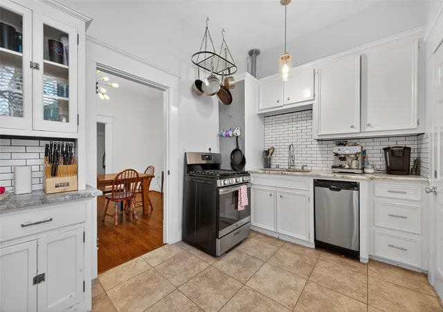 4th image of 324 W Alabama St, Houston, TX 77006 | MLS# 56508640