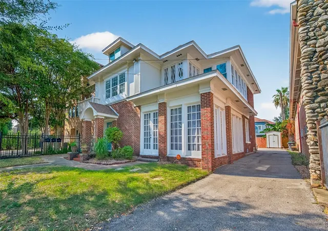 5th image of 324 W Alabama St, Houston, TX 77006 | MLS# 56508640