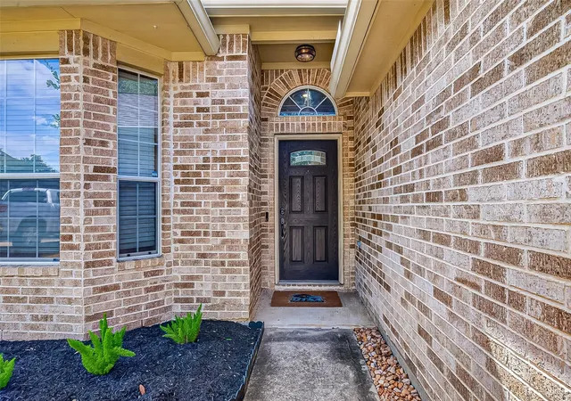 Photo 2 of Single family home for sale at 15827 Parmley Creek Court, Cypress, TX 77429 | MLS# 5195978 | Listing updated on 2026-09-11