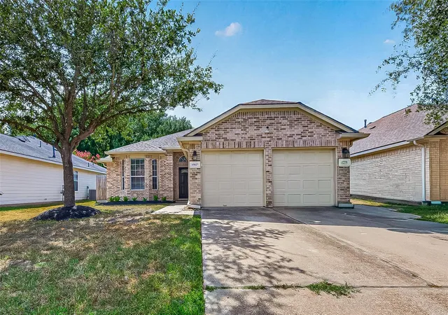 Photo 3 of Single family home for sale at 15827 Parmley Creek Court, Cypress, TX 77429 | MLS# 5195978 | Listing updated on 2026-09-11