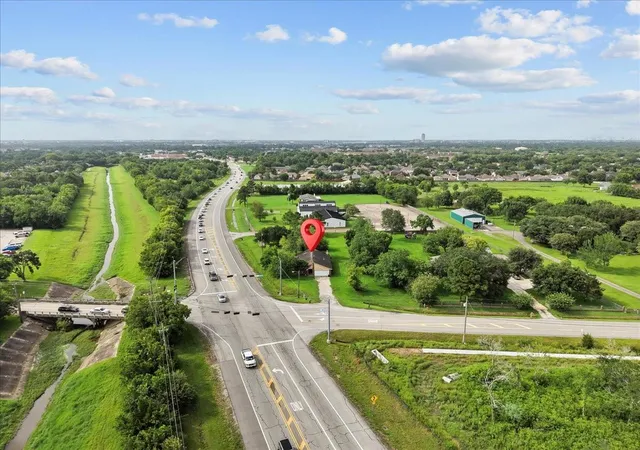 Photo 4 of Single family home for sale at 2201 Webster St, League City, TX 77573 | MLS# 3564717 | Listing updated on 2026-09-12
