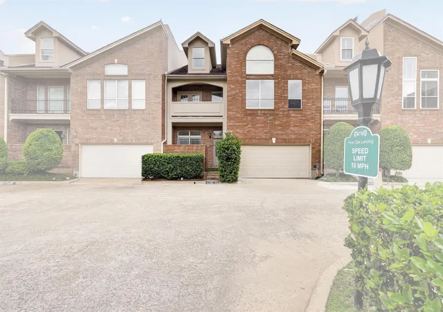 2nd image of 4720 Post Oak Timber Dr #23, Houston, TX 77056 | MLS# 47890098