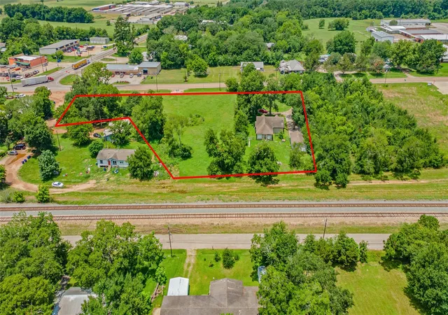 3rd image of 9283 State Hwy 75 S, New Waverly, TX 77358 | MLS# 9286536