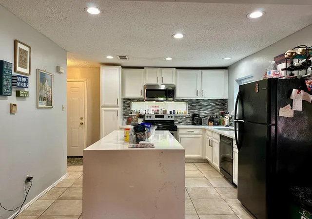 4th image of 200 Fountain Lake W #128, Livingston, TX 77351 | MLS# 48048031