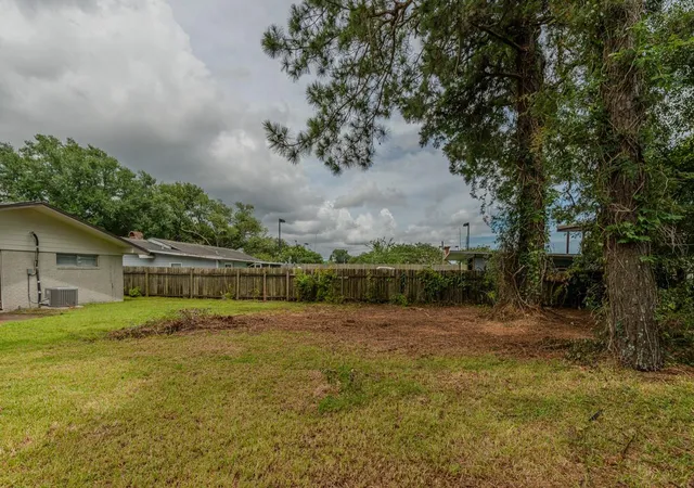 20th image of 121 Glynn Dr, Bridge City, TX 77611 | MLS# 34269338