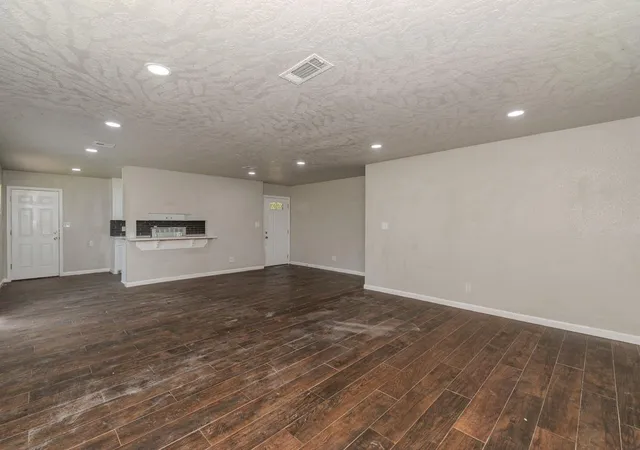 3rd image of 121 Glynn Dr, Bridge City, TX 77611 | MLS# 34269338