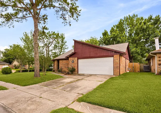 3rd image of 9534 Fuqua St, Houston, TX 77075 | MLS# 90303655
