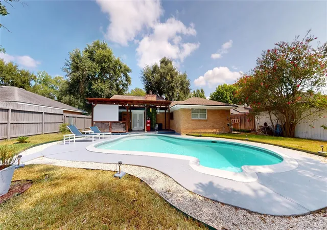 Photo 2 of Sale Pending at 22727 Merrymount Dr, Katy, TX 77450 | MLS# 40490581 | Listing updated on 2026-09-18
