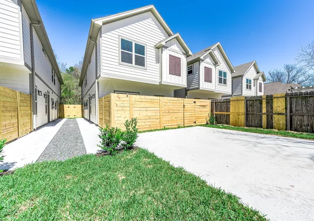 1st image of 2022 Hampton St #A B, Houston, TX 77088 | MLS# 80666242