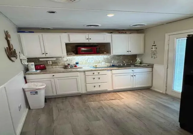 Photo 3 of Single family home for sale at 804 W Madison Ave, Port O Connor, TX 77982 | MLS# 96780771 | Listing updated on 2026-09-16