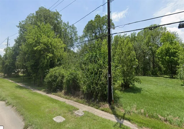 Photo 4 of Land for sale at 2424 Red Blf Rd, Pasadena, TX 77506 | MLS# 31164071 | Listing updated on 2026-05-18