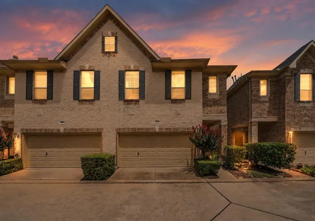 Photo 1 of Townhouse for sale at 10610 Wallingford Pl, Houston, TX 77042 | MLS# 25314165 | Listing updated on 2026-08-14