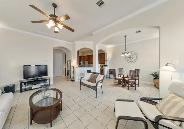 Photo 3 of Townhouse for sale at 10610 Wallingford Pl, Houston, TX 77042 | MLS# 25314165 | Listing updated on 2026-08-14