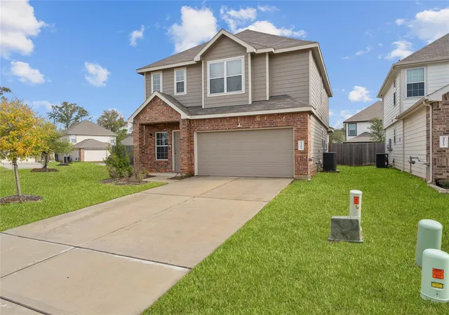 Photo 3 of Single family home for sale at 2205 Angie Kaye Dr, Conroe, TX 77301 | MLS# 71329367 | Listing updated on 2026-06-02