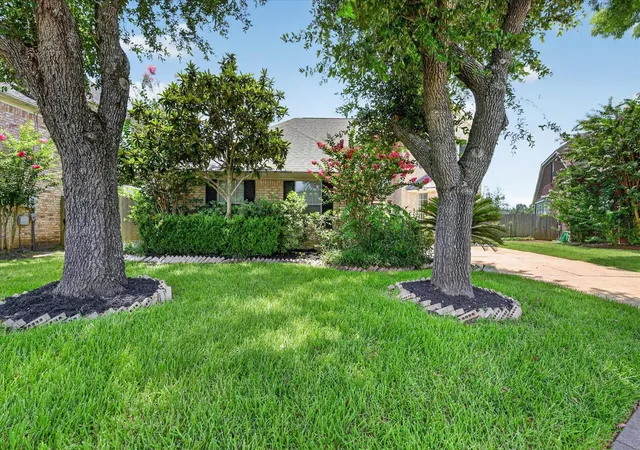 Photo 2 of Single family home for sale at 4610 Misty Morning Ct, Missouri City, TX 77459 | MLS# 60228243 | Listing updated on 2026-08-08
