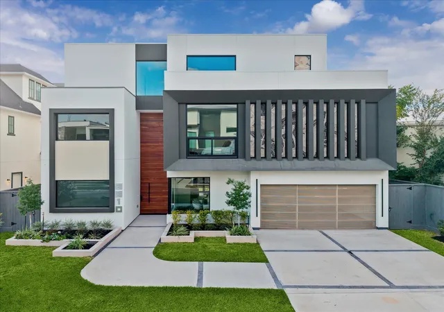 1st image of 2610 Westgrove Ln, Houston, TX 77027 | MLS# 72833457