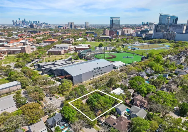 5th image of 2047 University Blvd, Houston, TX 77030 | MLS# 3952259