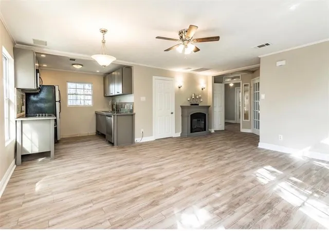 2nd image of 660 Pine Rd, Kemah, TX 77565 | MLS# 52642300