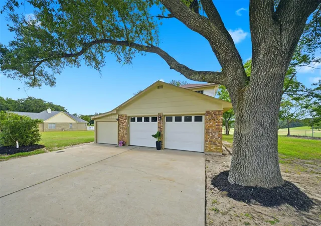 Homes for sale in Hilltop Lakes, TX | 22 Patio Dr, Hilltop Lakes, TX 77871 | MLS# 64371656