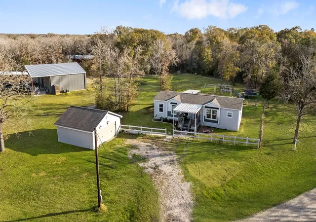 Photo 4 of Sale Pending at 2791 Canyon Dr, Caldwell, TX 77836 | MLS# 42053029 | Listing updated on 2026-10-05