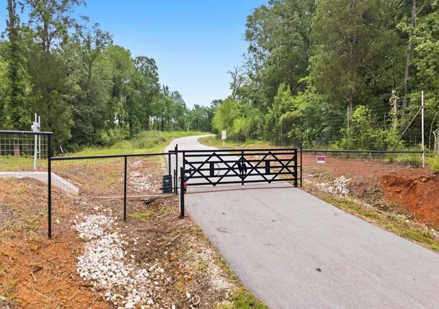Photo 2 of Land for sale at Tbd Private Rd 5150, Palestine, TX 75801 | MLS# 63807872 | Listing updated on 2026-08-24
