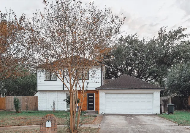 Photo 1 of Single family home for sale at 10411 Rippling Fields Dr, Houston, TX 77064 | MLS# 44532842 | Listing updated on 2026-06-24