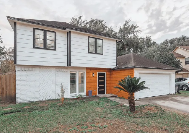 Photo 2 of Single family home for sale at 10411 Rippling Fields Dr, Houston, TX 77064 | MLS# 44532842 | Listing updated on 2026-06-24