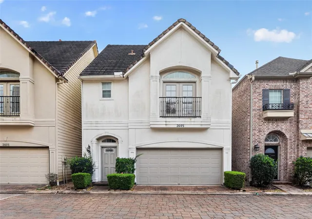 3rd image of 2605 Cheshire Oaks Dr, Houston, TX 77054 | MLS# 92685442