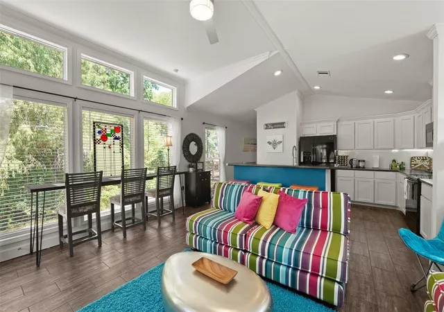 Photo 2 of Single family home for sale at 138 Rum Cay Ct, Point Blank, TX 77364 | MLS# 6123797 | Listing updated on 2026-09-13