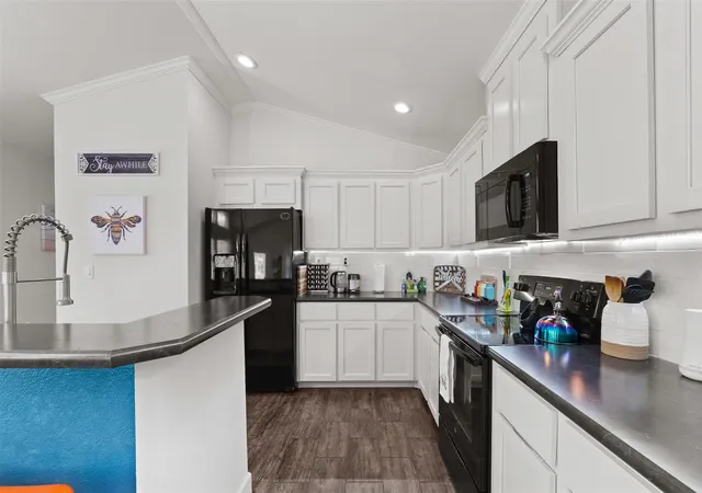 Photo 3 of Single family home for sale at 138 Rum Cay Ct, Point Blank, TX 77364 | MLS# 6123797 | Listing updated on 2026-09-13