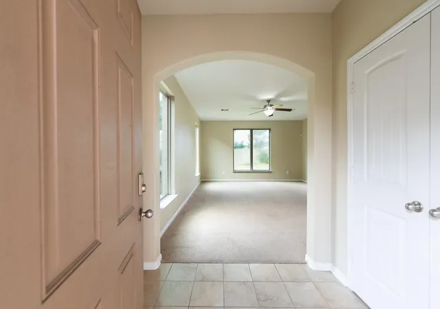 4th image of 9408 Savannah Holly Dr, Houston, TX 77075 | MLS# 56420009