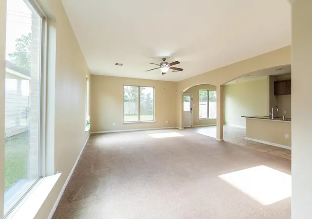 5th image of 9408 Savannah Holly Dr, Houston, TX 77075 | MLS# 56420009