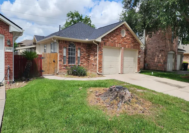 Photo 3 of Single family home for sale at 5443 Evergreen Cyn Rd, Houston, TX 77066 | MLS# 50012541 | Listing updated on 2026-08-20