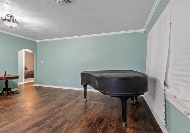 Photo 4 of Single family home for sale at 5108 Ave L St, Galveston, TX 77551 | MLS# 28747437 | Listing updated on 2026-07-11