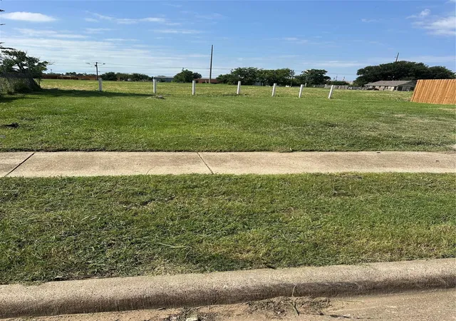 Photo 1 of Land for sale at 1922 Pueblo St, Dallas, TX 75212 | MLS# 65876008 | Listing updated on 2026-09-01