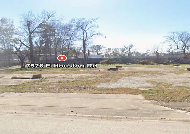 1st image of 7526 E Houston Rd, Houston, TX 77028 | MLS# 4415599