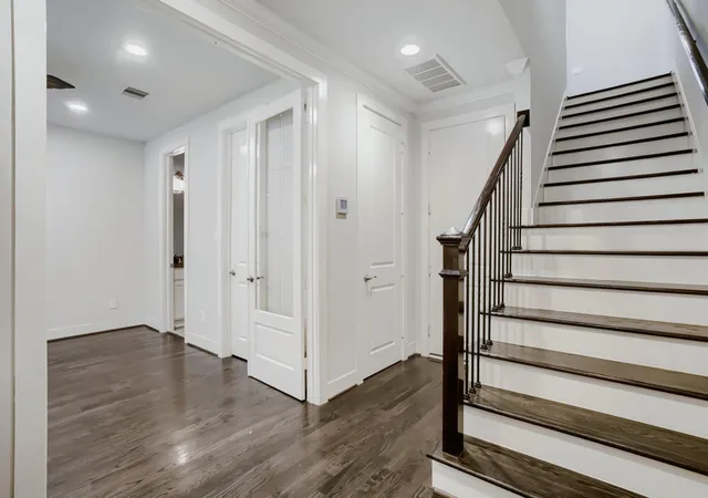 Photo 3 of Single family home for sale at 2723 Kennedy St, Houston, TX 77003 | MLS# 34504721 | Listing updated on 2026-09-18