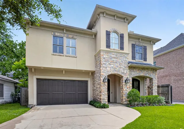 Homes for sale in West University Place, TX | 3928 Milton St, West University Place, TX 77005 | MLS# 95096541