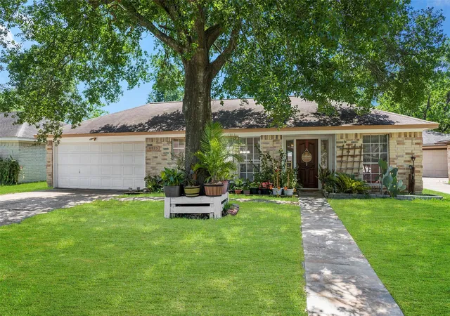 Photo 1 of Single family home for sale at 6815 River Ml Dr, Spring, TX 77379 | MLS# 27294552 | Listing updated on 2026-08-30